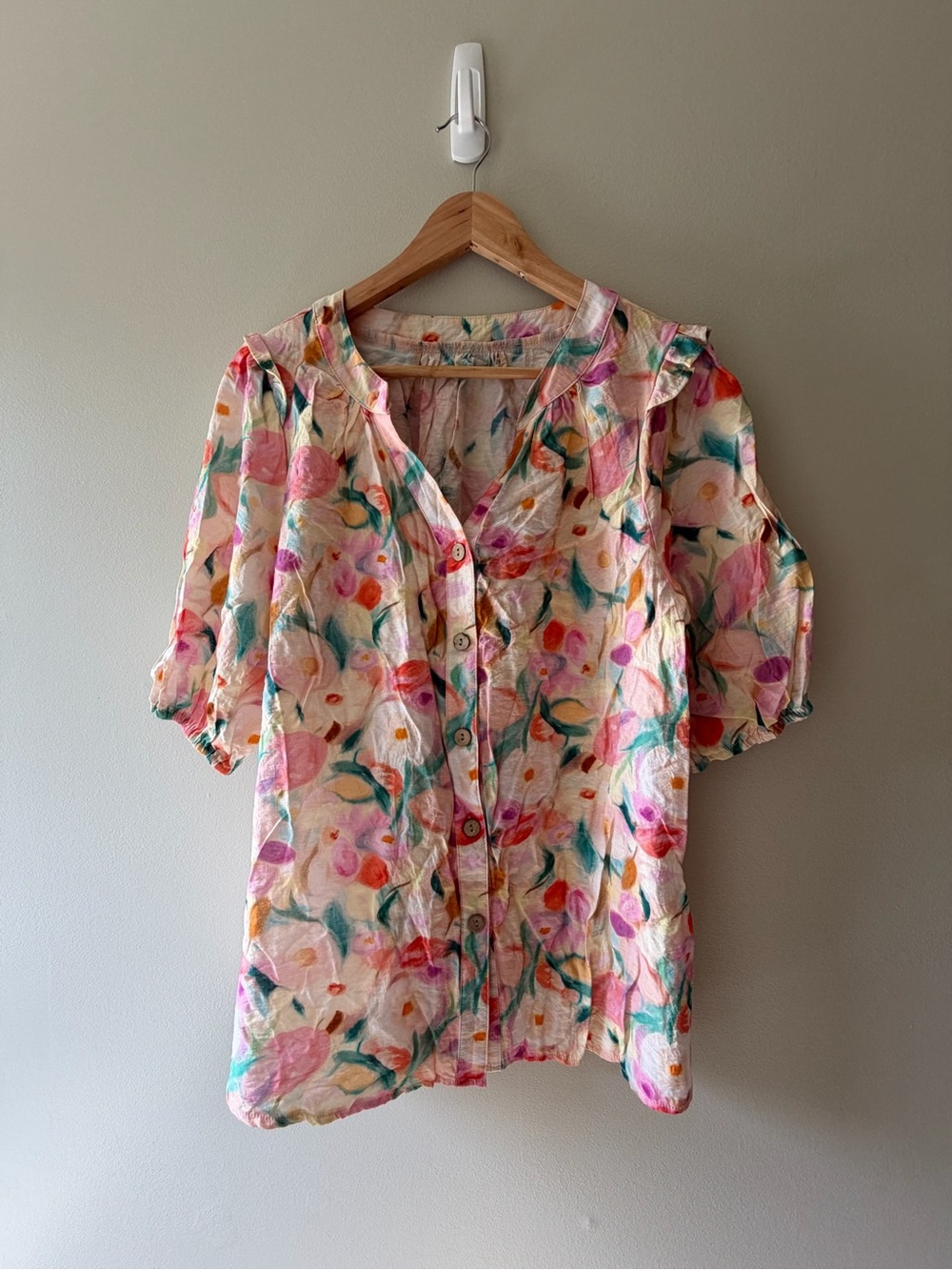 Women's Pink Floral Button-Front Blouse